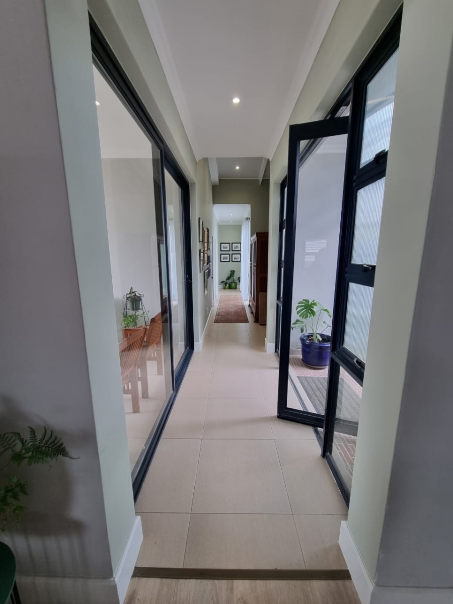 To Let 3 Bedroom Property for Rent in Redstone Private Country Estate North West